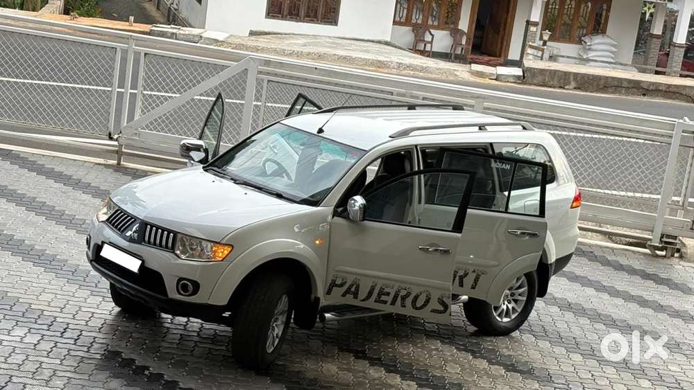 Mitsubishi Pajero Sport, 2012