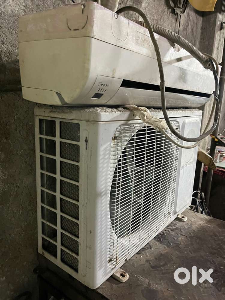 I buy dead and non working ac best rate only/-