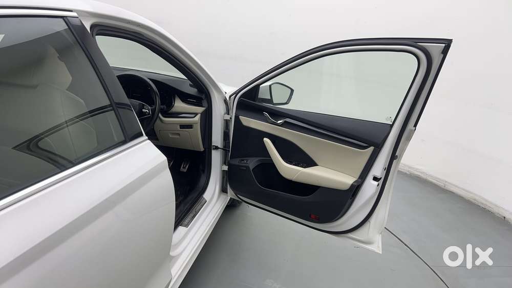 Skoda Octavia 2.0 L K Tsi At, 2021, Petrol