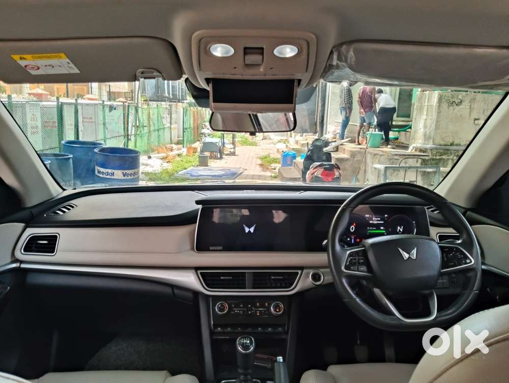 Mahindra Xuv700 Diesel 2025