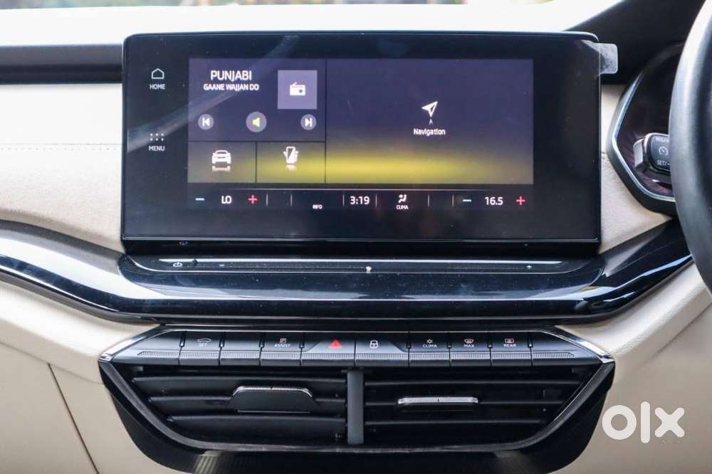 Skoda Octavia 2.0 Style Tsi At, 2022, Petrol