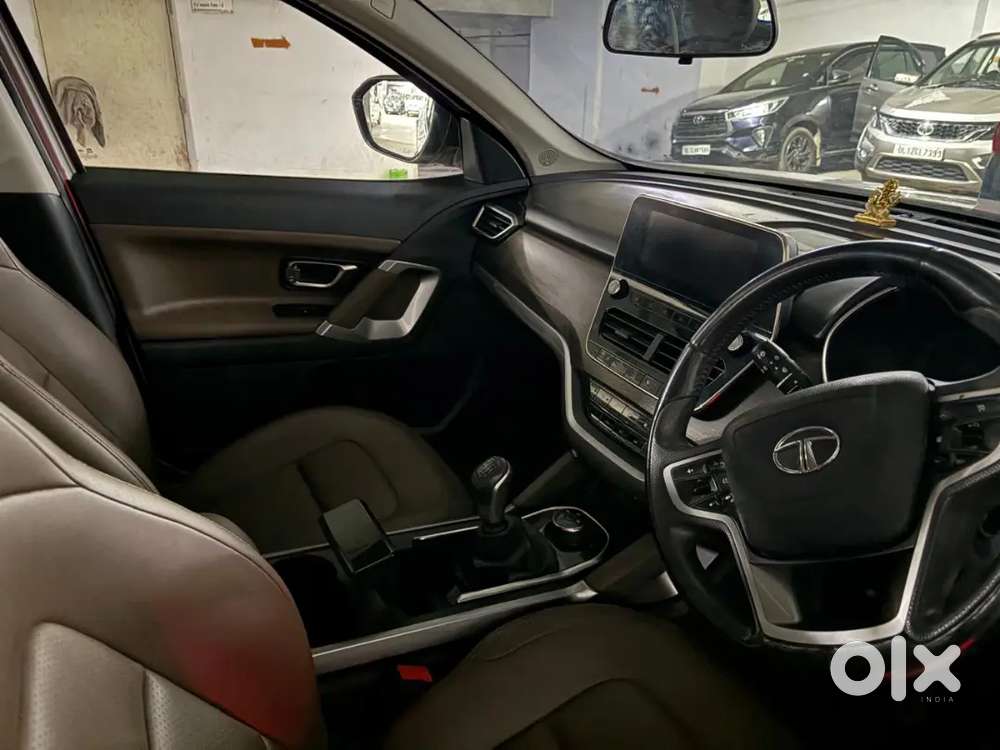 Tata Harrier Xz, 2019 Model Silver Colour Car It Is In Very Good Condi