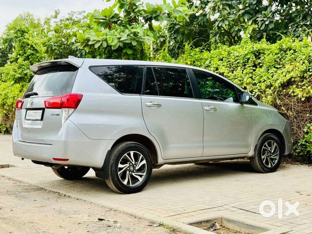 Toyota Innova Crysta 2.4 G Mt, 2026, Diesel