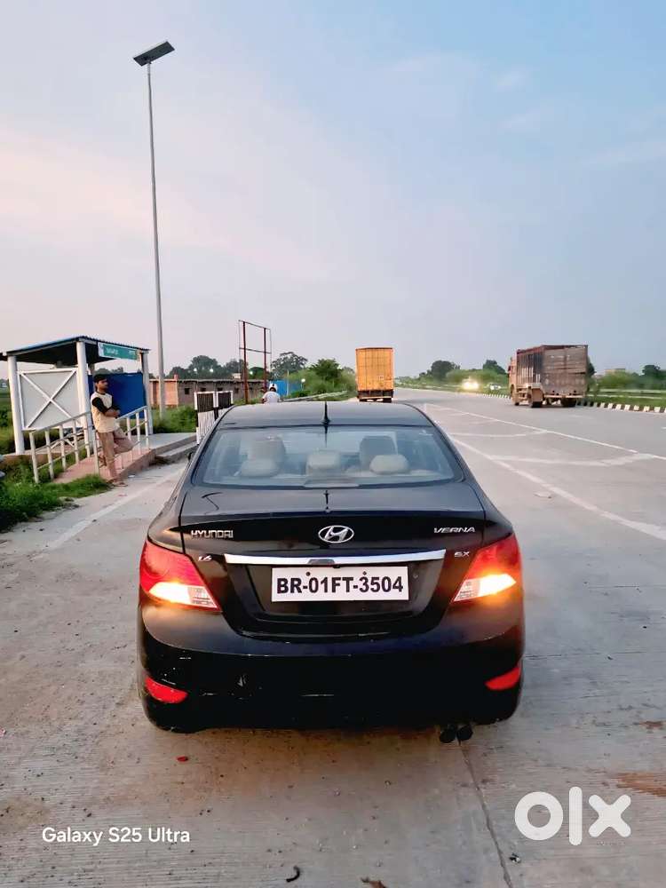 Hyundai Verna 2012 Diesel Black 75000 Km Driven  Well Maintained
