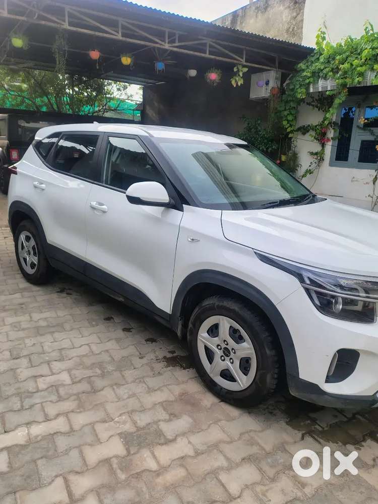 Kia Seltos Petrol Manual 2025