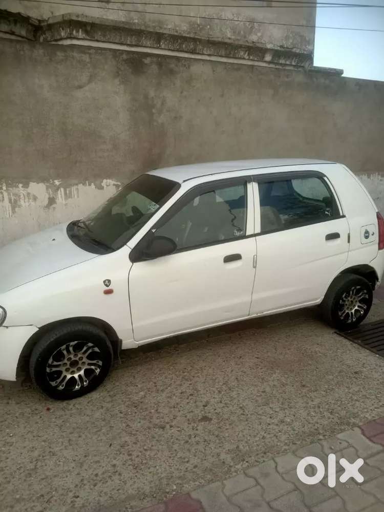 Good Condition With Alloy And Centre Locking