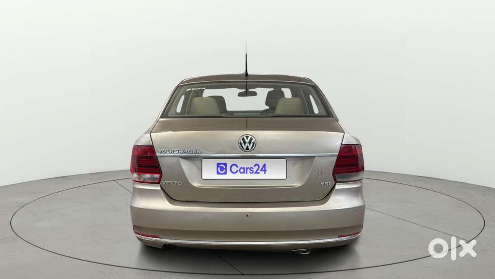 Volkswagen Vento Petrol Highline At, 2015, Petrol