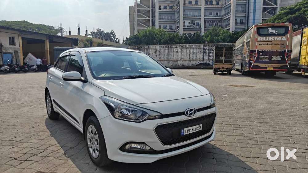 Hyundai I20 Sportz 1.2 Bs-iv, 2017, Petrol