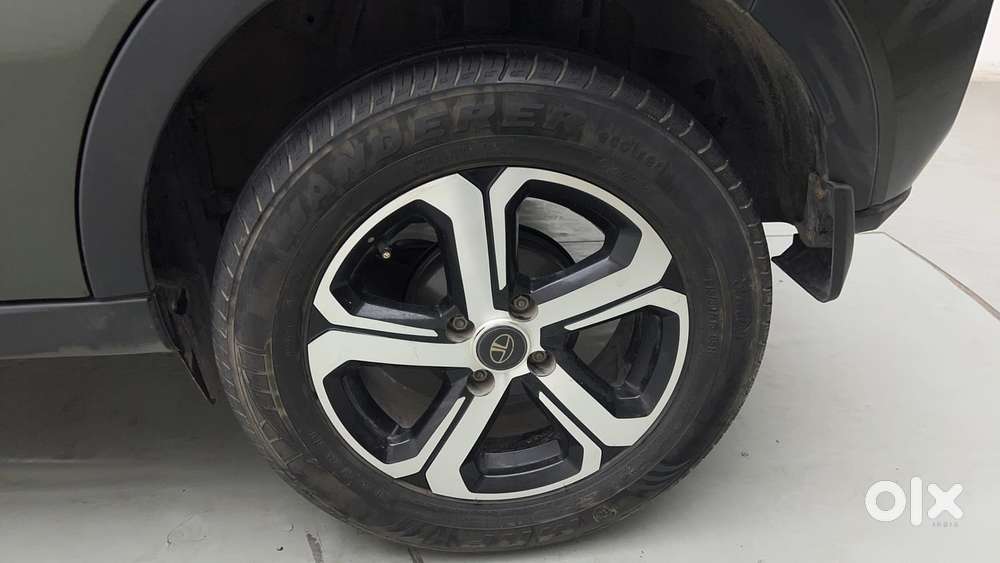 Tata Nexon 1.2 Revotron Xm Plus (s), 2023, Petrol