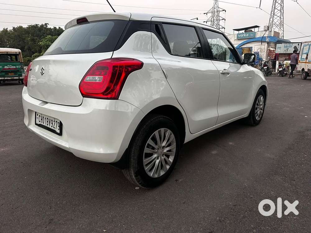 Maruti Suzuki Swift Vxi + Manual, 2019, Petrol