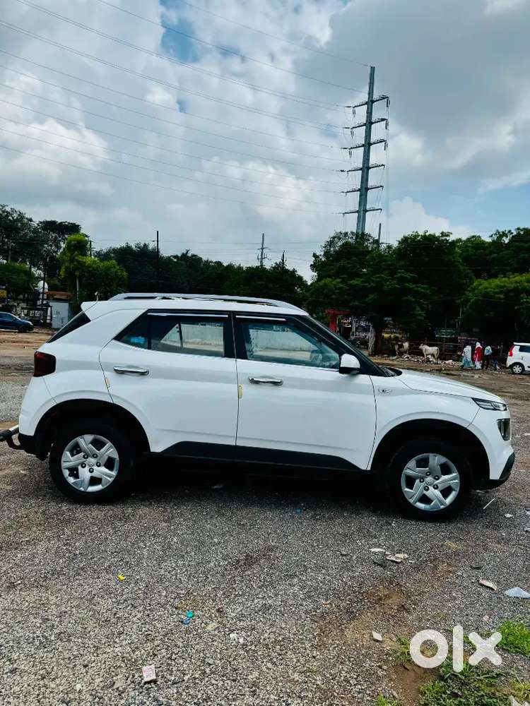 Hyundai New Venue Se 2022 With Company Record New Condition Finance Bh