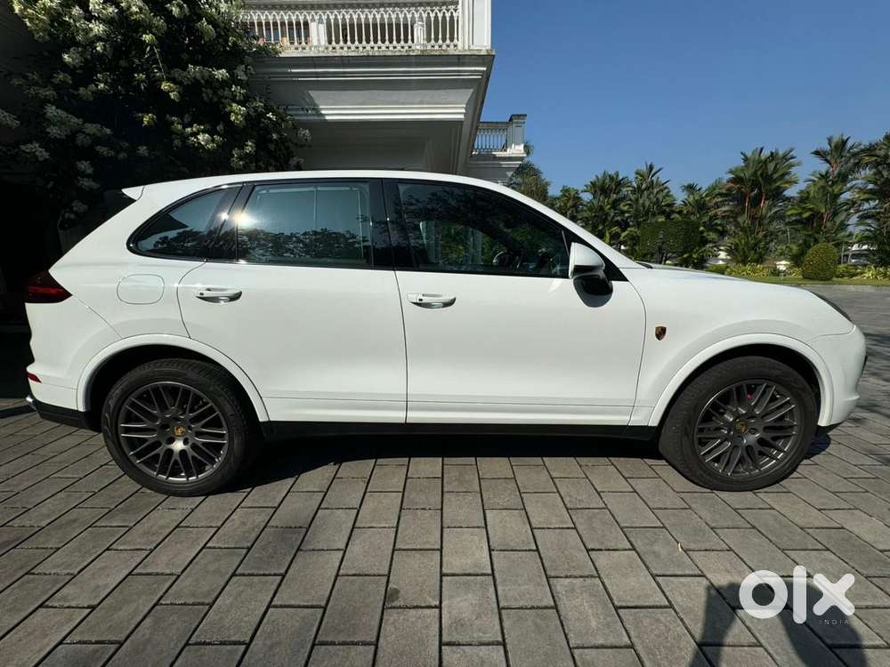 Porsche Cayenne Platinum Edition, 2016