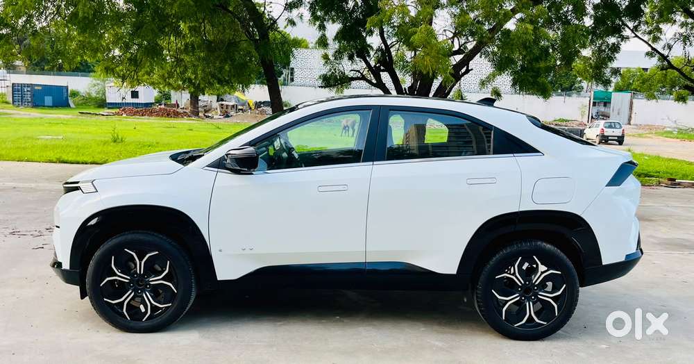 Tata Curvv Accom + A Dmt, 2025, Diesel