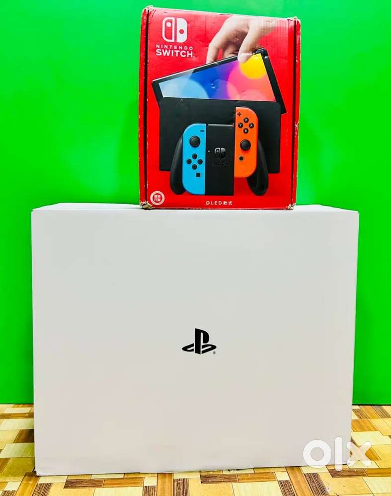 Nintendo switch/PlayStation 5 console with games and warranty