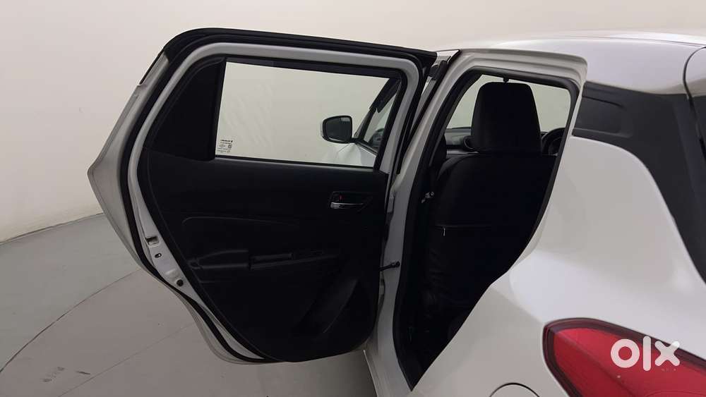 Maruti Suzuki Swift Amt Zxi, 2020, Petrol