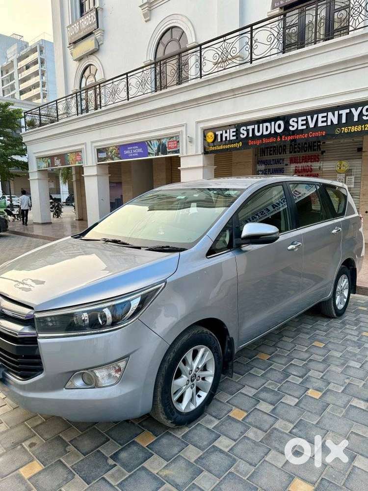 Toyota Innova Crysta 2.4 V 8 Str, 2017, Diesel