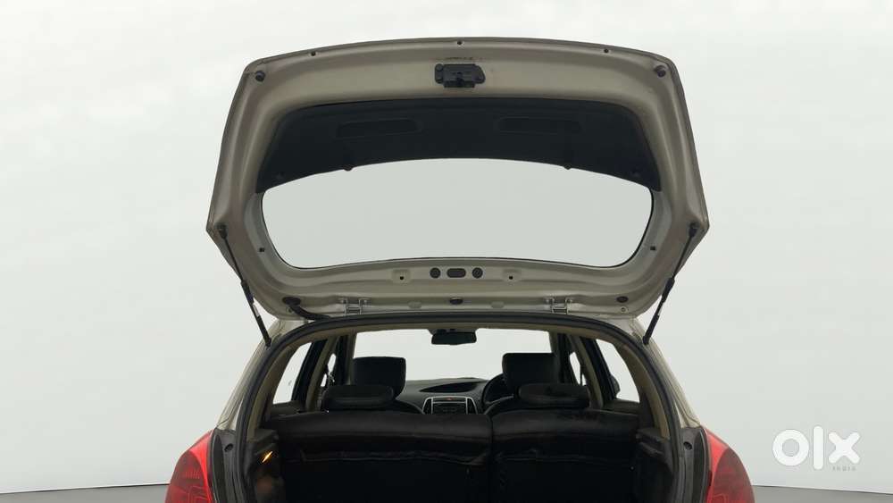 Hyundai I20 Sportz At 1.4, 2012, Petrol