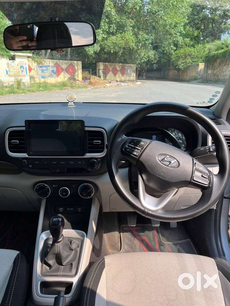 Hyundai Venue 1.2 S Plus, 2023, Petrol