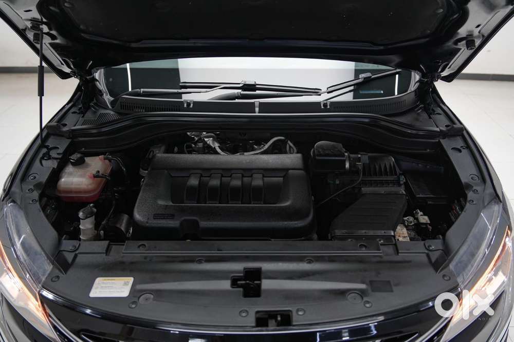 Mahindra Xuv700 2.2 Ax 7 Diesel At Luxury Pack Str, 2023, Diesel