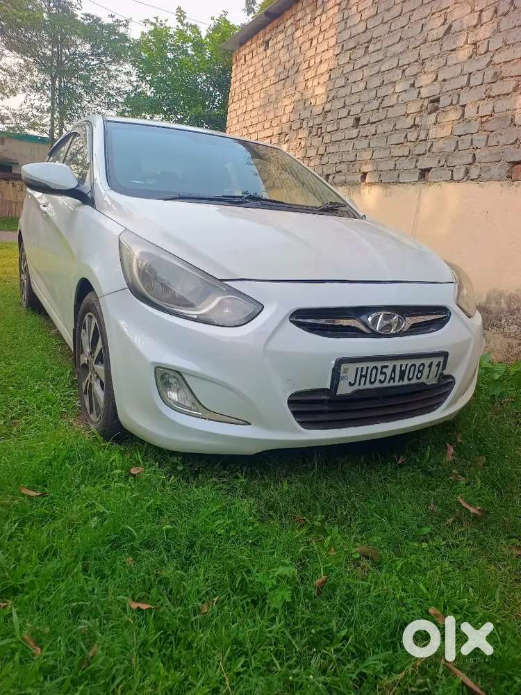 Hyundai Fluidic Verna