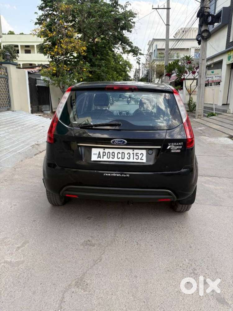 Ford Figo 2010-2012 Diesel Zxi, 2011, Diesel