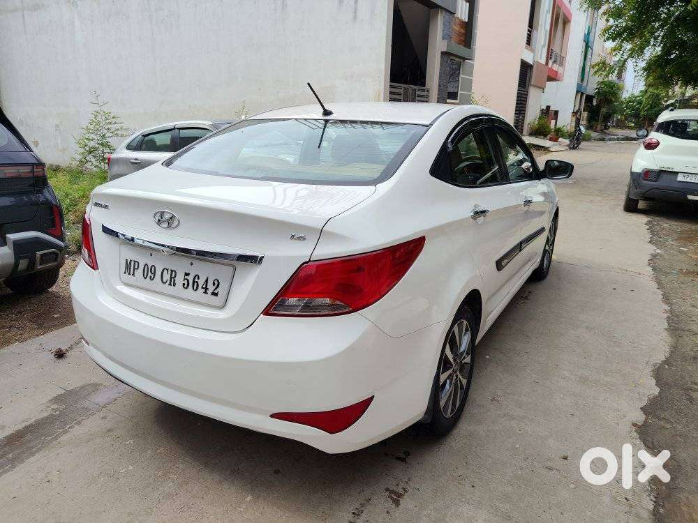 Hyundai Verna 1.6 Crdi Sx Option, 2015, Diesel