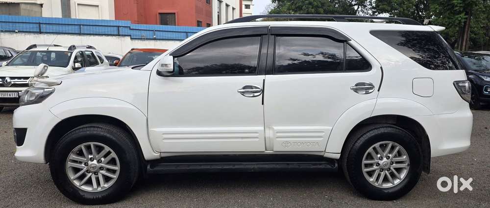 Toyota Fortuner 2011-2016 4x2 4 Speed At, 2014, Diesel