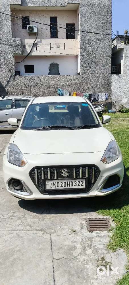 Maruti Suzuki Dzire 2023 Petrol 1348 Km Driven