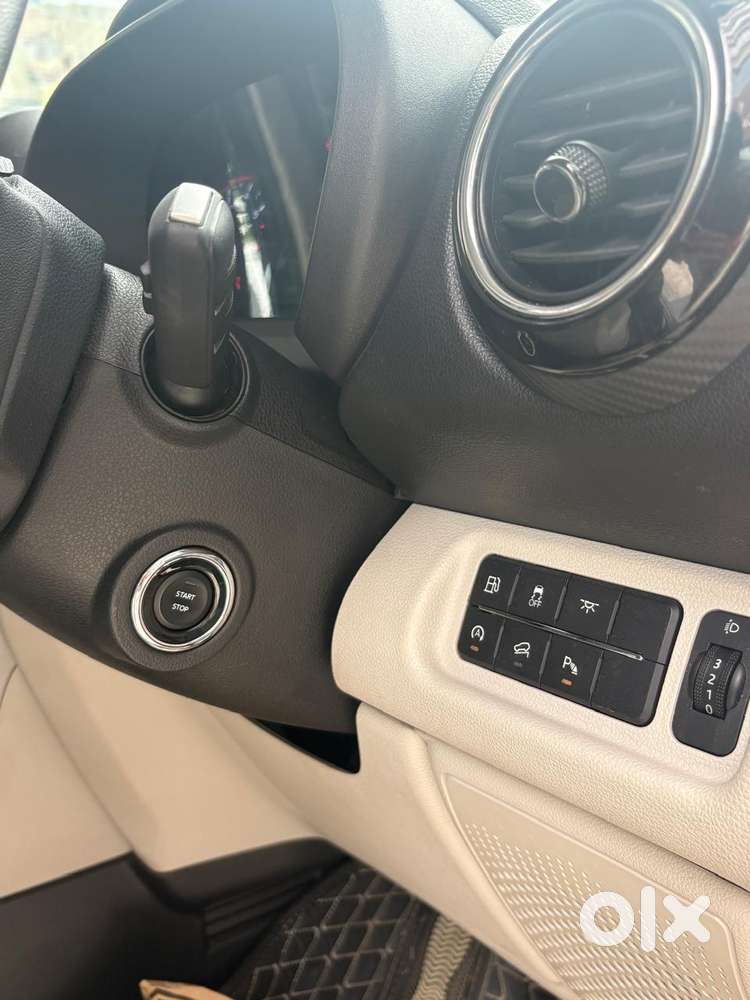 Mahindra Thar Roxx Mx5 Petrol At 2wd, 2025, Petrol
