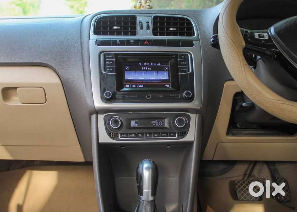 Volkswagen Vento 1.2 Tsi Highline At, 2016, Petrol