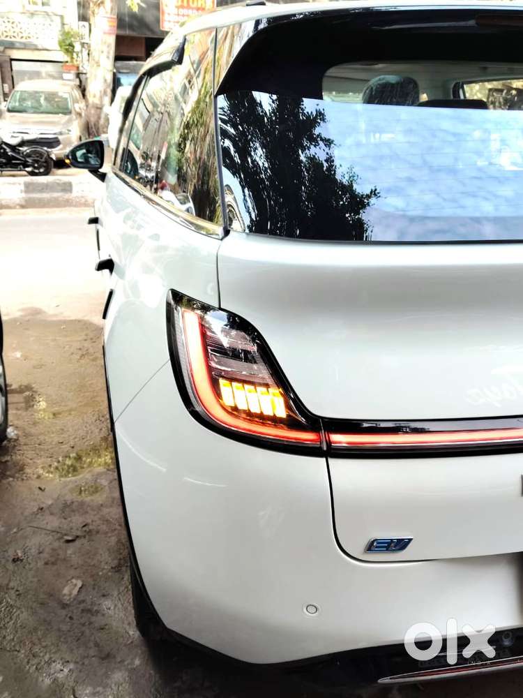 Mg Windsor Ev Essence, 2024, Electric