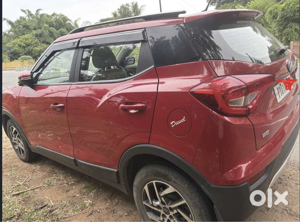 Xuv300 W8(o) Diesel Manual  65k Km  Warranty  Excellent Condition