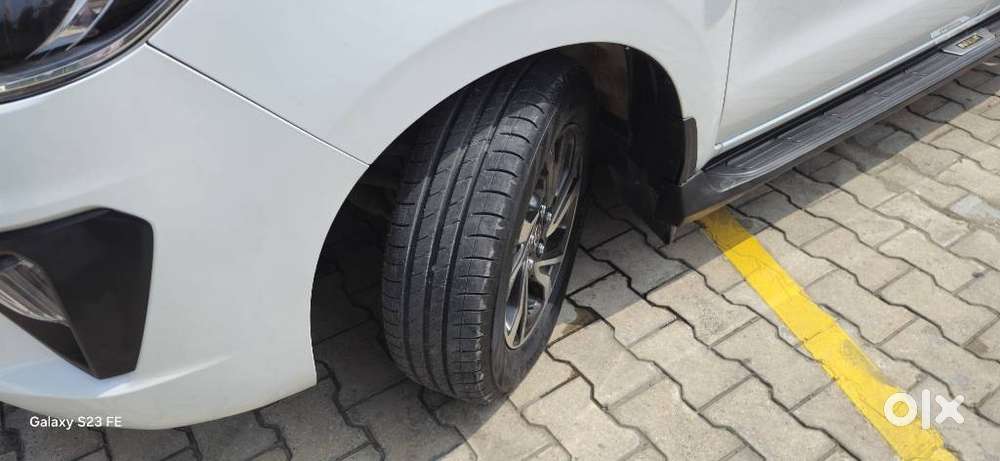 Toyota Innova Crysta 2.7 V, 2022, Petrol