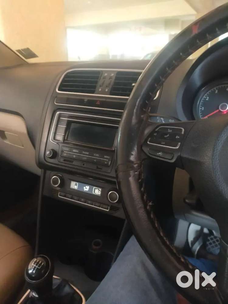 Volkswagen Polo 2013 Petrol 66000 Km Driven