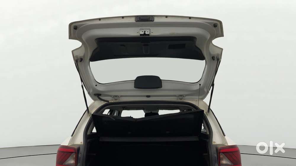 Hyundai Venue S Turbo Dct, 2021, Petrol