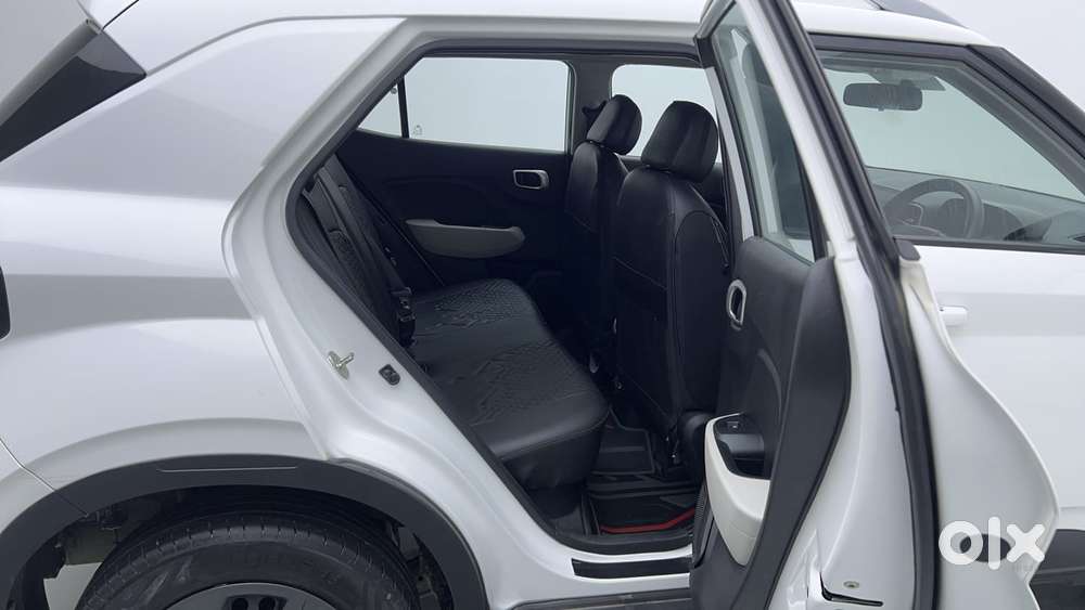 Hyundai Venue S 1.2 Petrol, 2023, Petrol