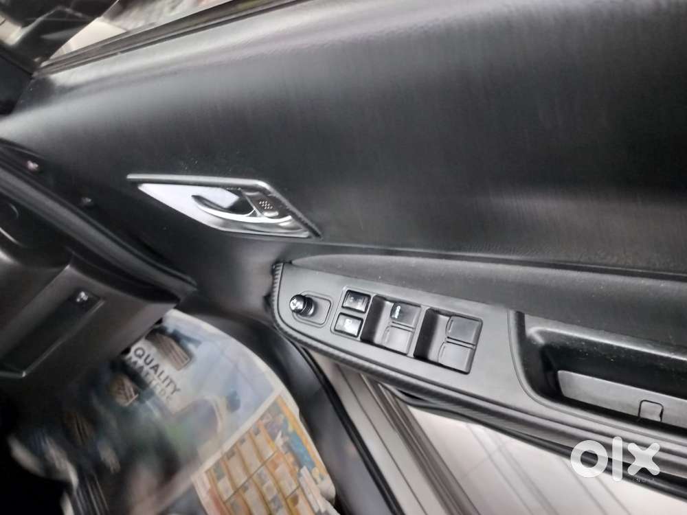 Maruti Suzuki Swift Vxi + Manual, 2018, Petrol