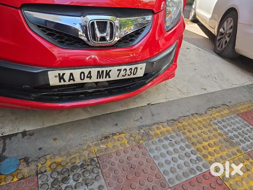 Honda Brio Mt 2012