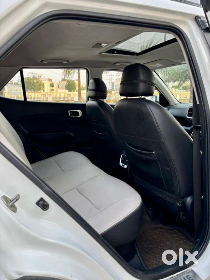 Hyundai Venue Sx (o) Mt 1.5 Diesel, 2021, Diesel