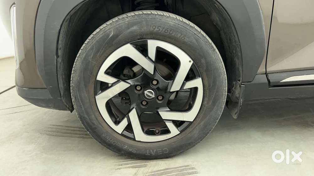 Nissan Magnite 1.0 Xv Turbo Cvt, 2023, Petrol
