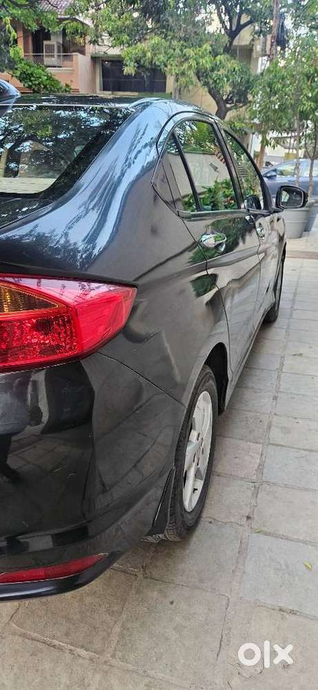 Honda City V At I-vtec, 2016, Petrol