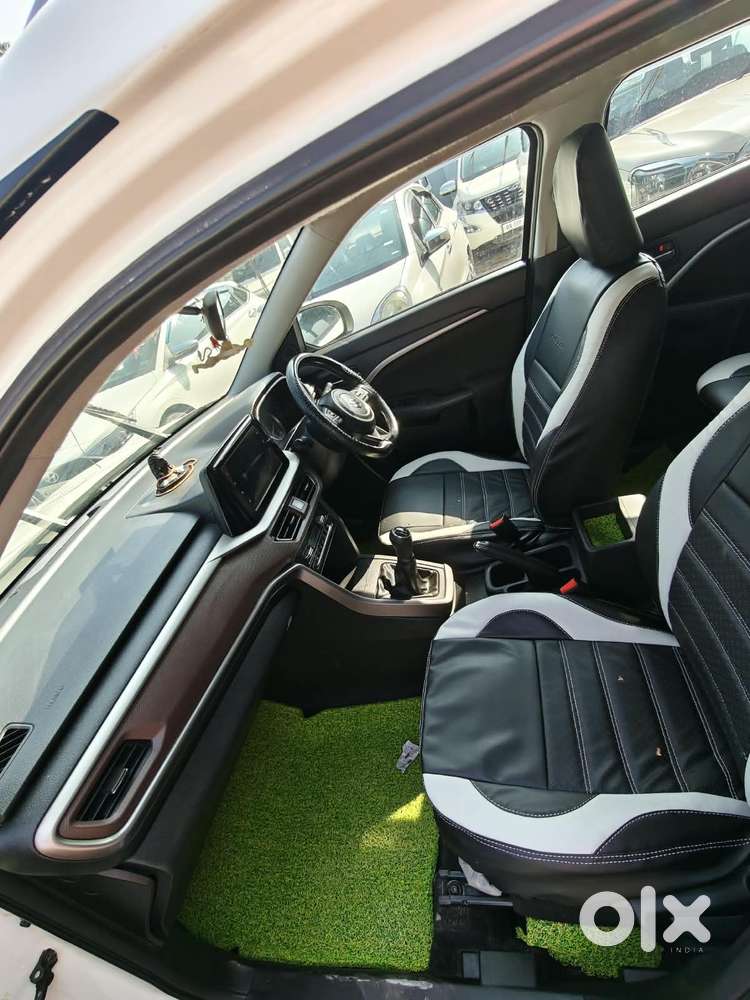 Maruti Suzuki Brezza 1.5 Zxi At Smart Hybrid, 2022, Petrol