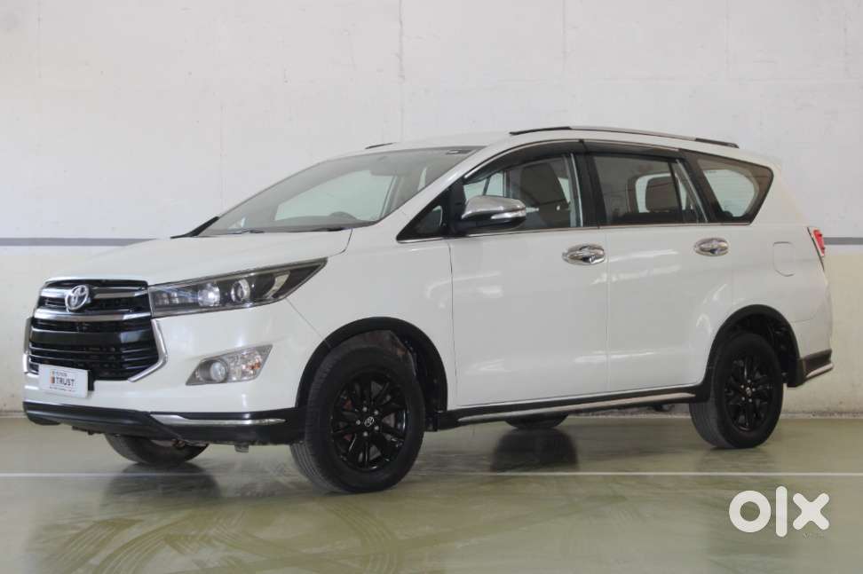 Toyota Innova Crysta Touring Sport 2.4 Mt, 2017, Diesel