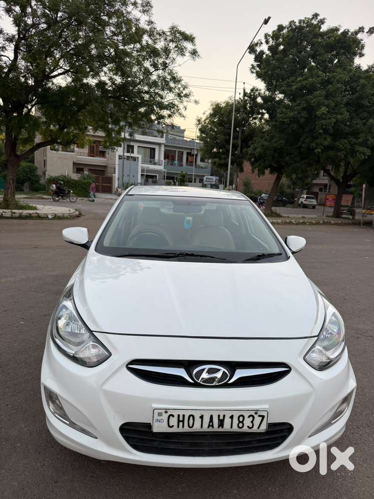 Hyundai Verna 1.5 Sx Vtvt, 2014, Petrol