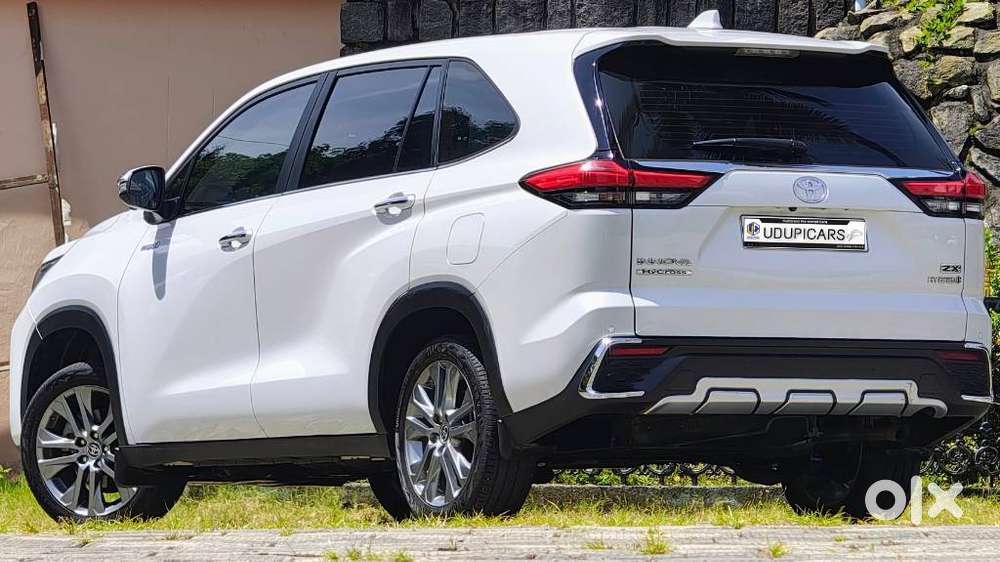 Toyota Innova Hycross Zx(o), 2024, Petrol