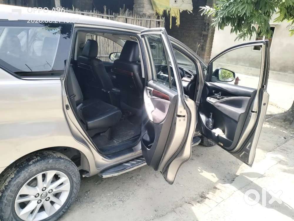 Toyota Innova Crysta 2017