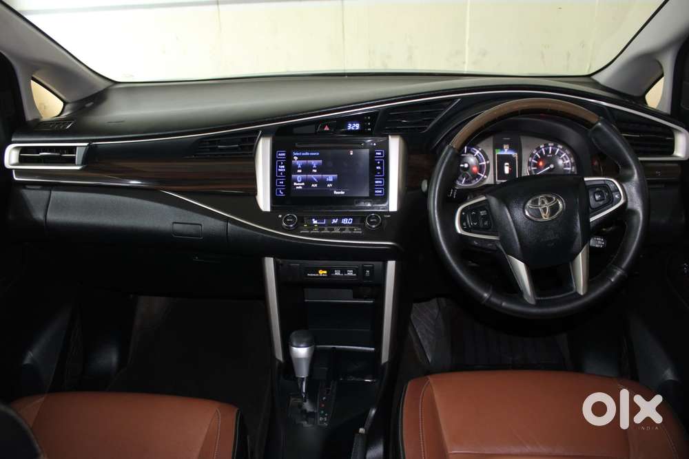 Toyota Innova Crysta 2.8 Z, 2016, Diesel