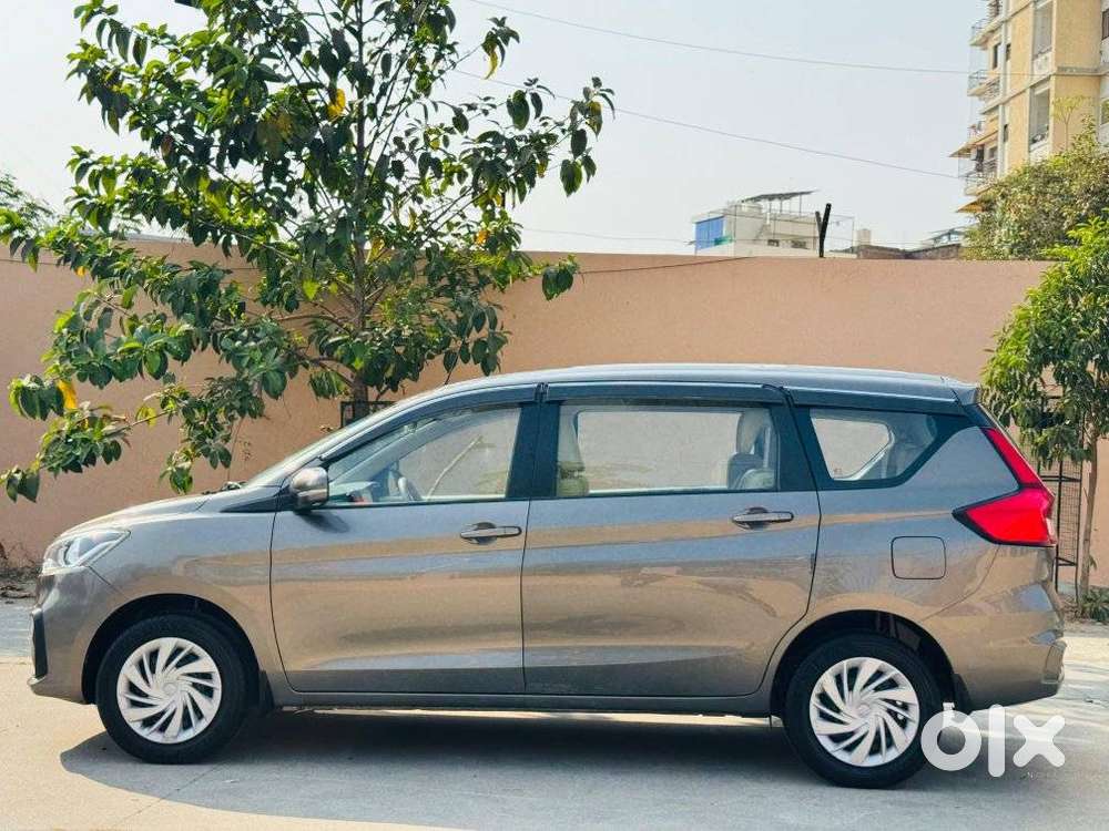 Maruti Suzuki Ertiga 2022-2023 Vxi Cng, 2022, Cng & Hybrids