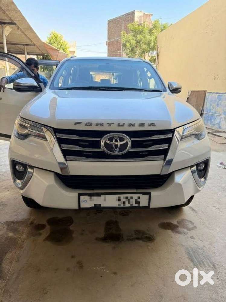 Toyota Fortuner 4x4 At, 2017, Diesel