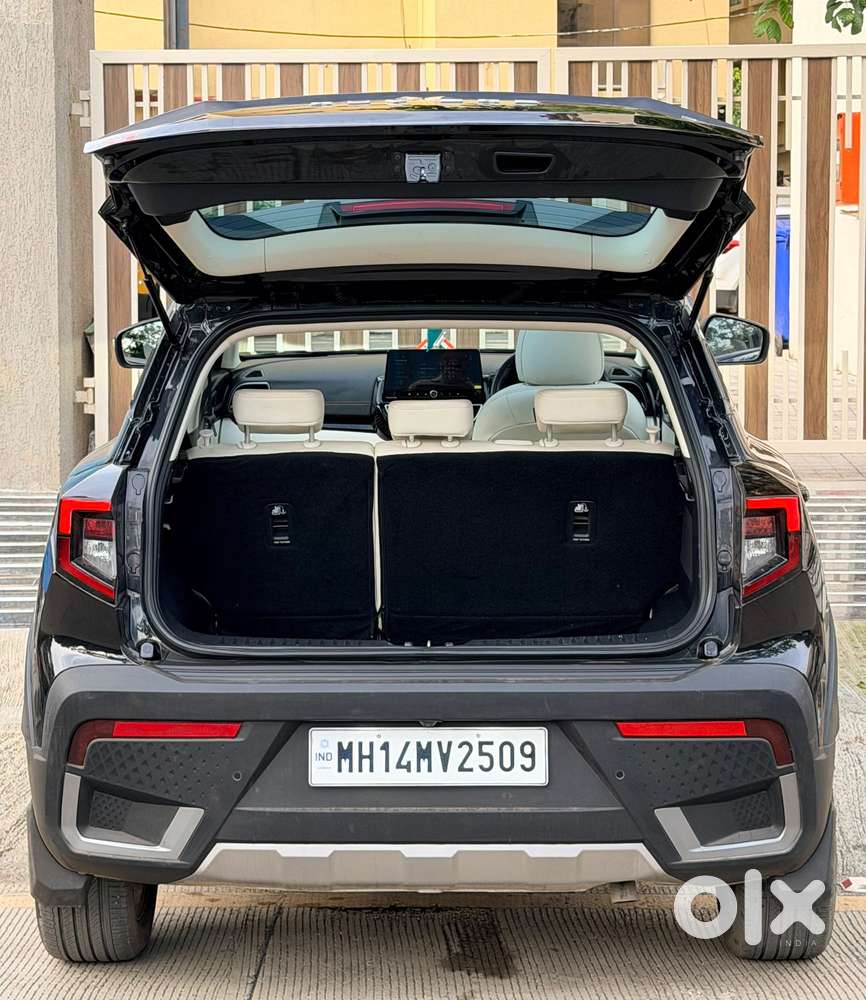 Mahindra Xuv 3xo Ax7 Diesel Mt, 2025, Diesel